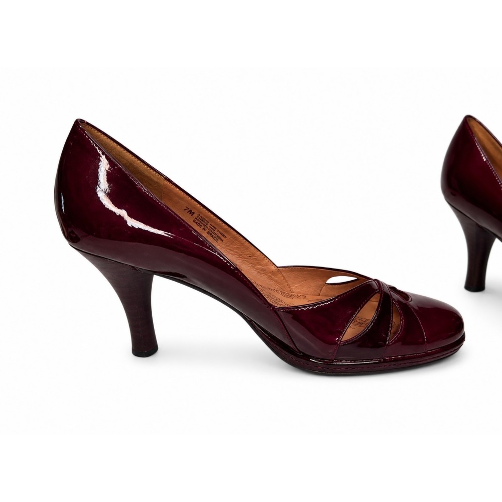 Söfft Burgundy Patent Leather Heels Pumps Womens Size 7M Cutout Career Shoes - Picture 3 of 8